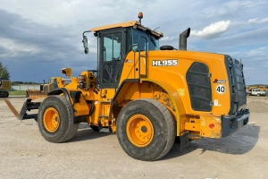 Hyundai HL 955