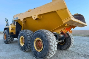 Komatsu HM 400-2