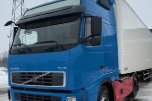 Volvo FH12 420 Standard Euro4 Manual , Spojlery Międzyosiowe